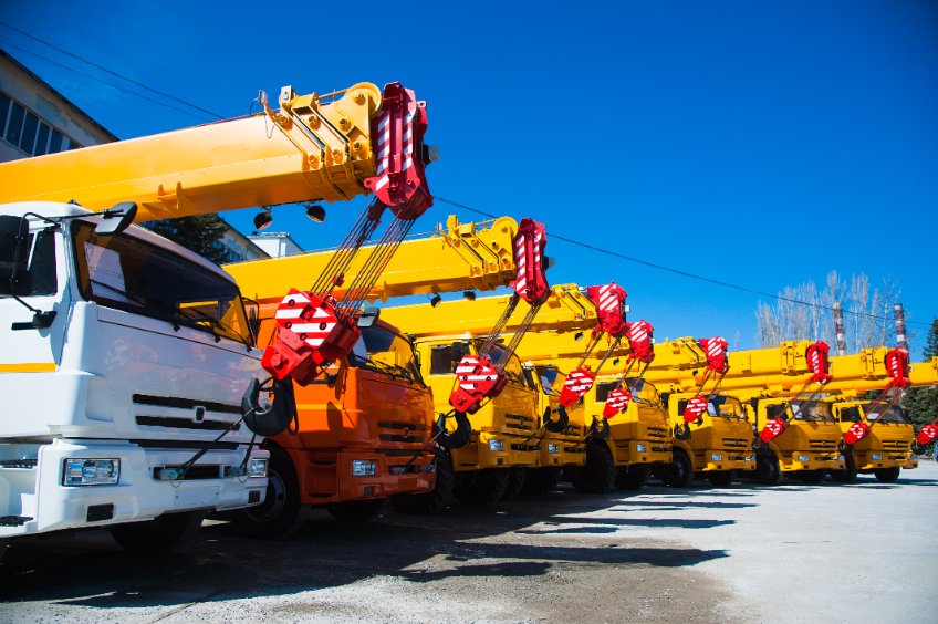 Tout savoir sur la grue mobile : usages, location et achat