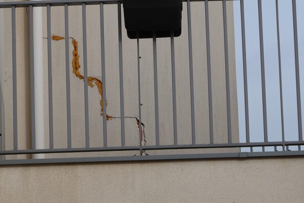Fissures sur un bâtiment : pourquoi faire appel à un expert indépendant